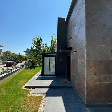 Cozy In Center Villa Urla